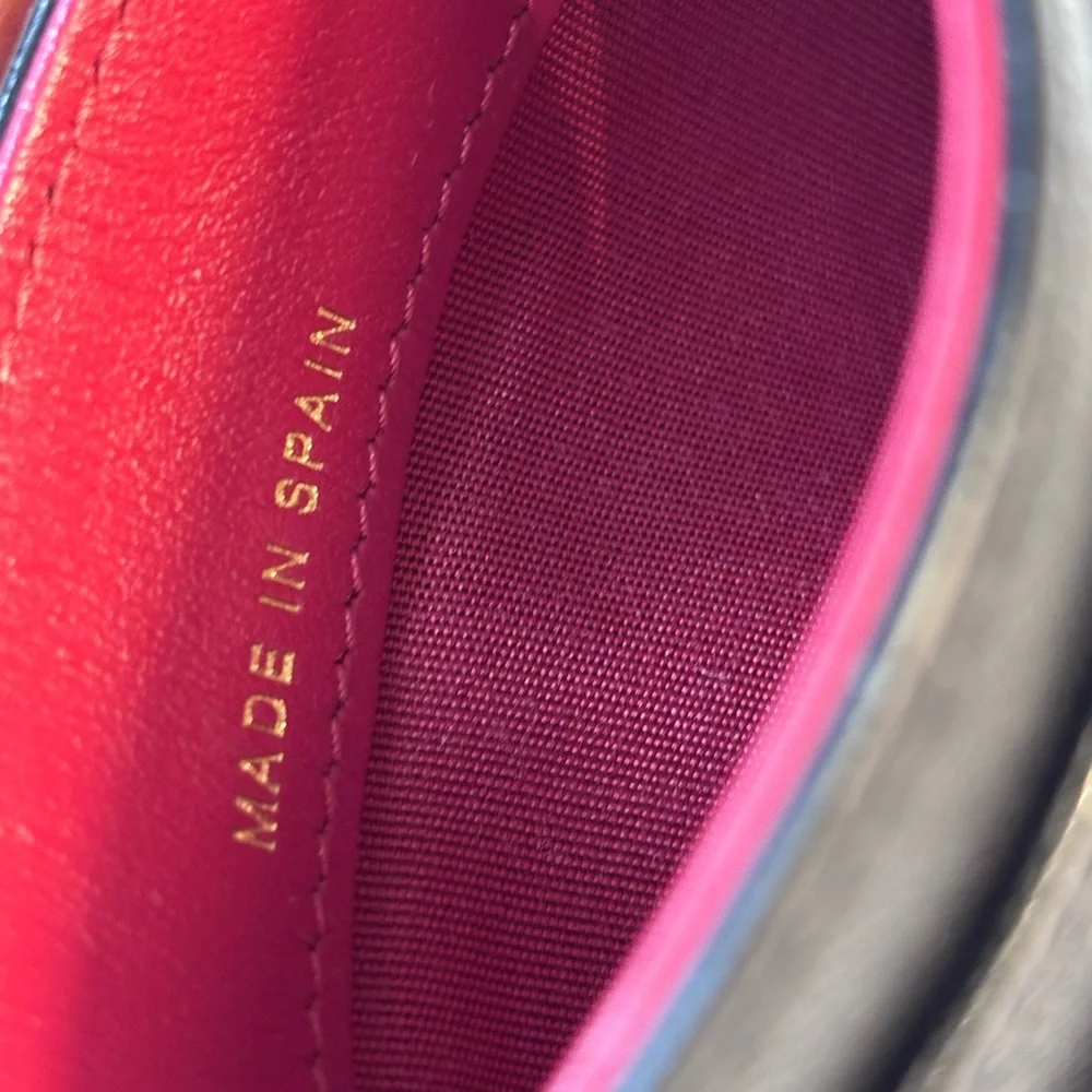 Amazing Chanel 19 Black Card Holder - Picture 9 of 13